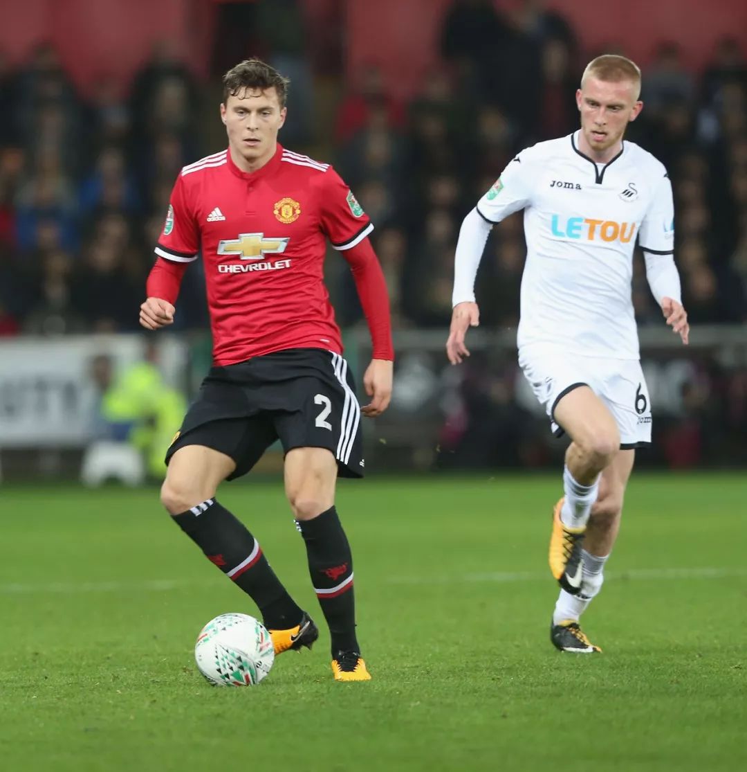 她参加这次 她参加这次